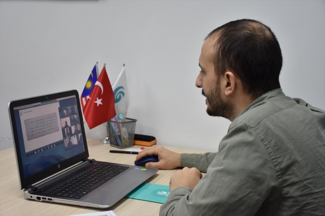 Koronavirüs, YEE'nin Türkçe sevdalılarıyla buluşmasına engel olamadı